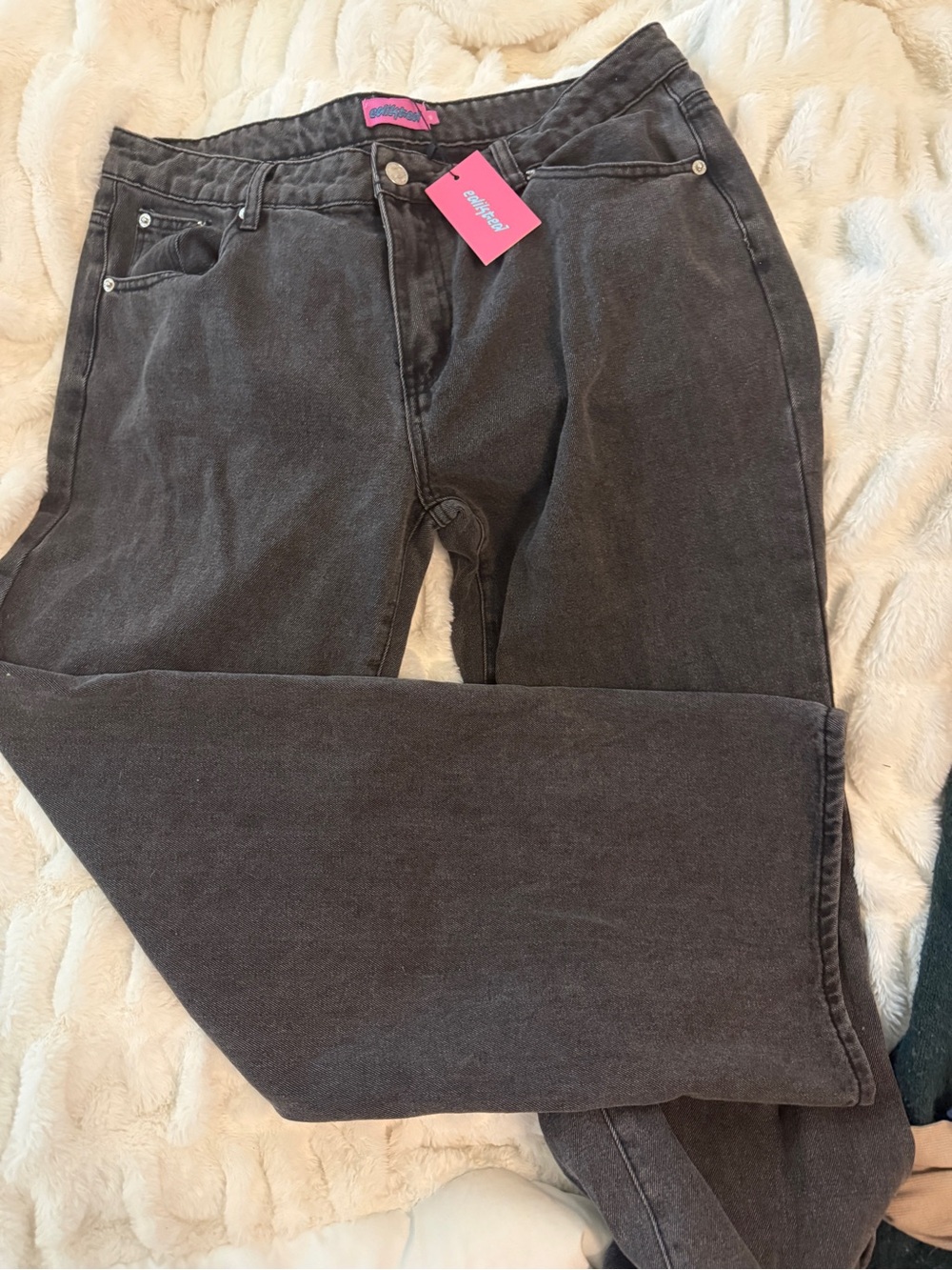 Edikted Raelynn Washed Low Rise Baggy Jeans
